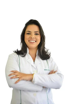 Médico especialista para renta de consultorios en H&J Salud